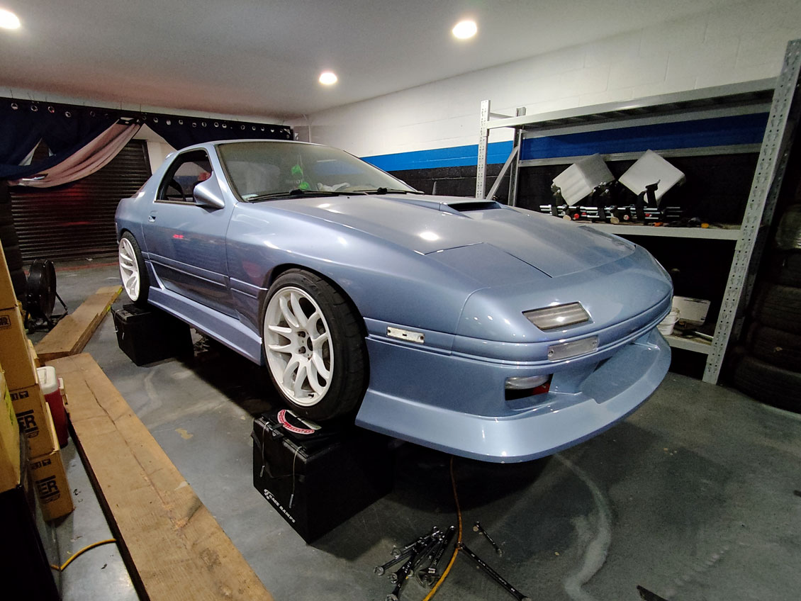 FC3S RX-7 on Wheel Stands